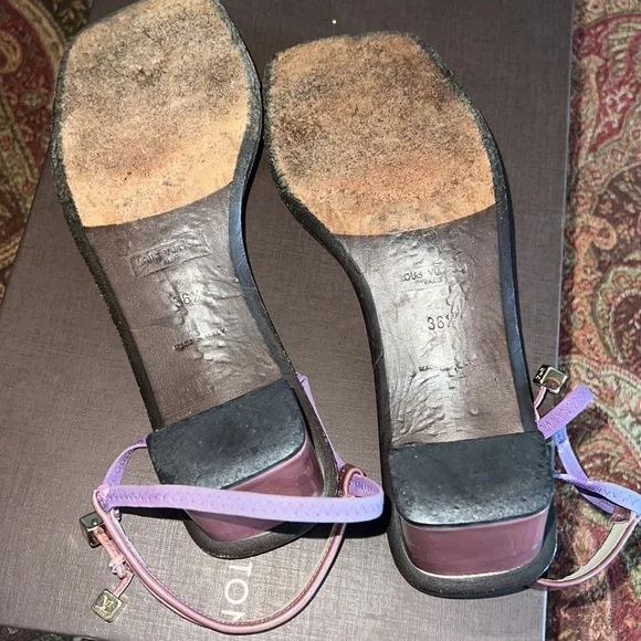 Authentic Louis Vuitton purple sandals - Picture 9 of 11